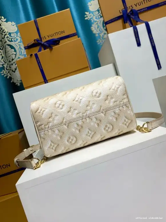 Official oldcobbler SPEEDY BANDOULIÈRE VUITTON 20 LOUIS 0527